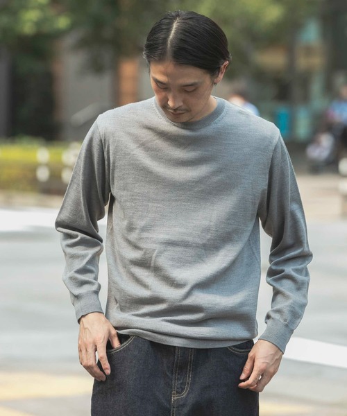 URBAN RESEARCH DOORS(アーバンリサーチドアーズ)の「LIFE STYLE TAILOR ハーモニークルーネックニット(ニット/セーター・メンズ・イエロー/ブラウン/グレー/ブルー・38/40)」の6枚目の写真