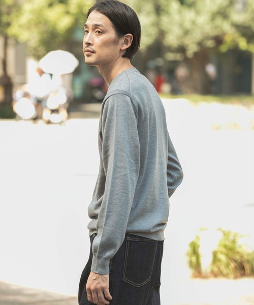 URBAN RESEARCH DOORS(アーバンリサーチドアーズ)の「LIFE STYLE TAILOR ハーモニークルーネックニット(ニット/セーター・メンズ・イエロー/ブラウン/グレー/ブルー・38/40)」の8枚目の写真