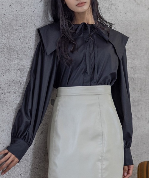 clear（クリア）の「ボリュームスリーブセーラーカラーシャツ（シャツ/ブラウス・レディース・オフホワイト/ブラック・F）」の2枚目の写真