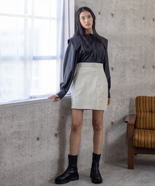 clear（クリア）の「ボリュームスリーブセーラーカラーシャツ（シャツ/ブラウス・レディース・オフホワイト/ブラック・F）」の19枚目の写真