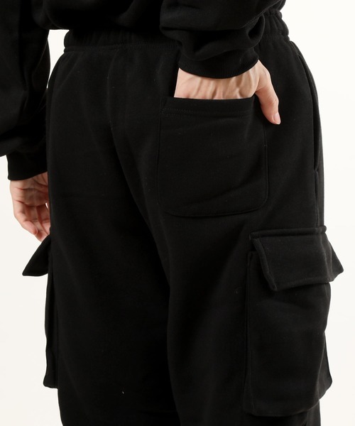 TopIsm（トップイズム）の「裏起毛カーゴスウェットパンツ（カーゴパンツ・メンズ・ブラック/グレー・M/L/LL）」の10枚目の写真
