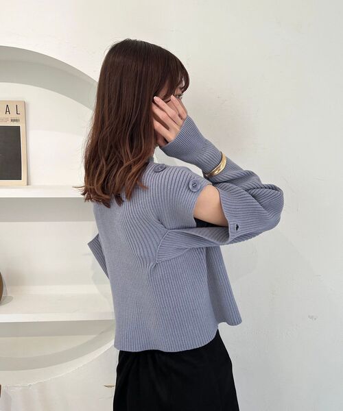 MAJESTIC LEGON（マジェスティックレゴン）の「2way肩あきニット（ニット/セーター・レディース・チャコールグレー/ベージュ/ブルー/アイボリー・MEDIUM）」の8枚目の写真