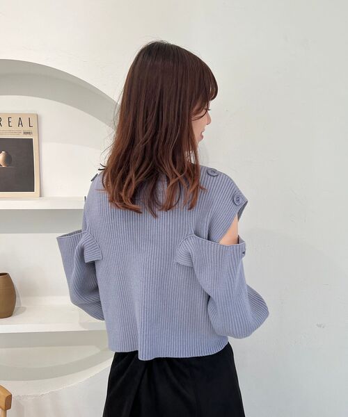 MAJESTIC LEGON（マジェスティックレゴン）の「2way肩あきニット（ニット/セーター・レディース・チャコールグレー/ベージュ/ブルー/アイボリー・MEDIUM）」の5枚目の写真