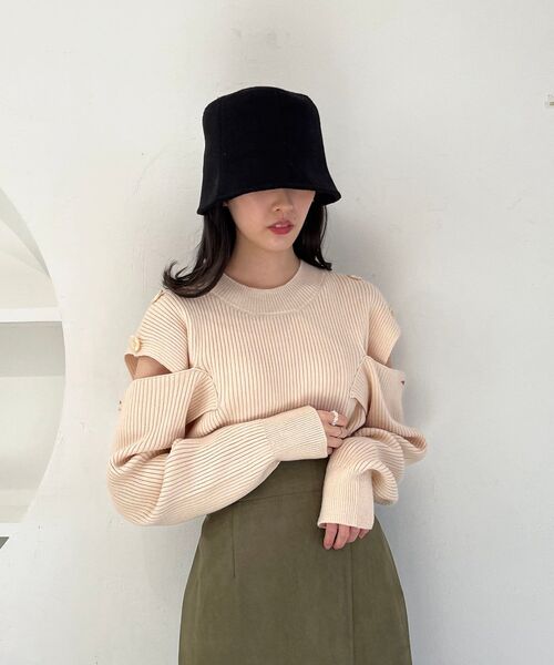 MAJESTIC LEGON（マジェスティックレゴン）の「2way肩あきニット（ニット/セーター・レディース・チャコールグレー/ベージュ/ブルー/アイボリー・MEDIUM）」の13枚目の写真