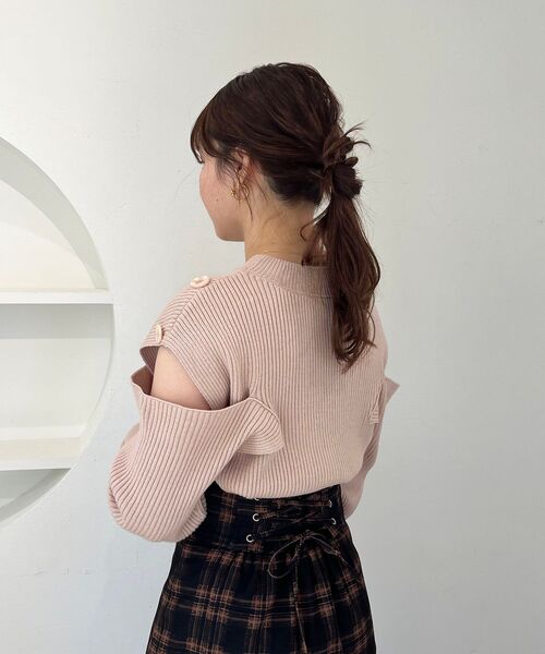 MAJESTIC LEGON（マジェスティックレゴン）の「2way肩あきニット（ニット/セーター・レディース・チャコールグレー/ベージュ/ブルー/アイボリー・MEDIUM）」の18枚目の写真