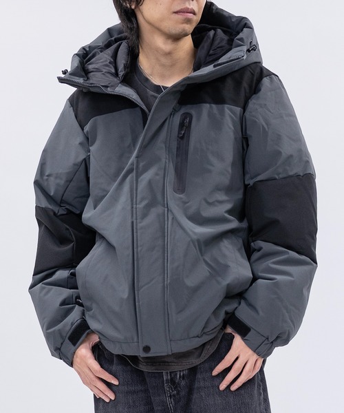 JOHN'S CLOSET（ジョンズクローゼット）の「【13】中綿切替フードジャケット（ダウンジャケット/コート・メンズ・レッド/ホワイト/ブルー系その他/ブラック/チャコールグレー/ベージュ・MEDIUM/LARGE/X-LARGE）」の4枚目の写真