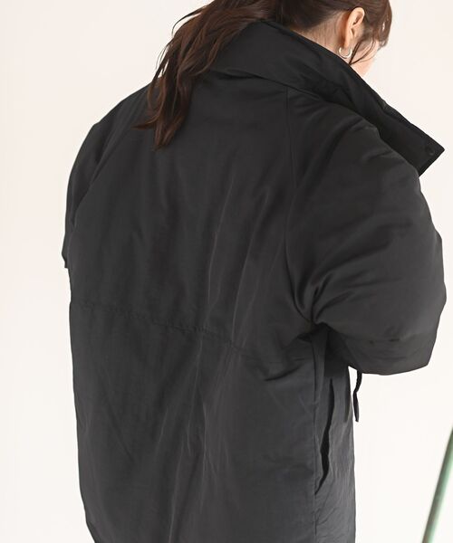 rps（アールピーエス）の「スタンドベルト中綿ジャケット（ダウンジャケット/コート・レディース・ブラック/アイボリー/ライトカーキ・M）」の5枚目の写真