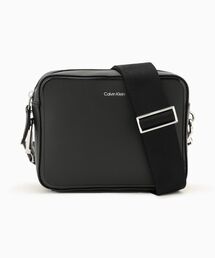 Calvin Klein（カルバン・クライン）の「ナチュラル カメラバッグ（ボディバッグ/ウエストポーチ・メンズ）」