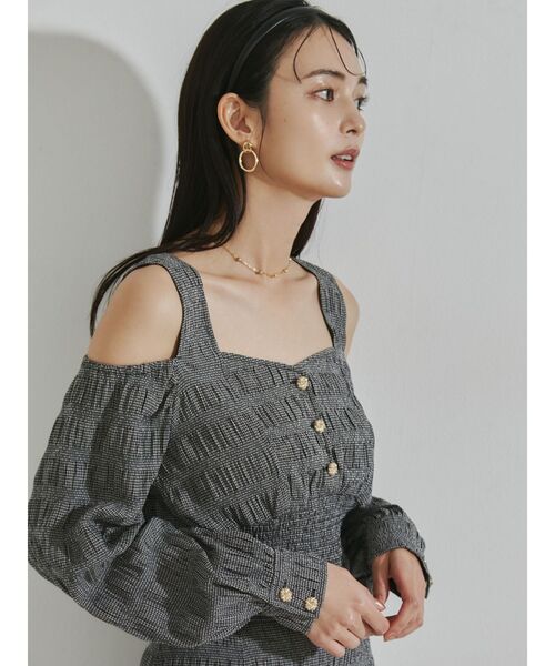 RESEXXY（リゼクシー）の「ギンガムチェッククロップドブラウス【セットアップ着用可能】（シャツ/ブラウス・レディース・ホワイト/ブラック/ベージュ・FREE）」の18枚目の写真