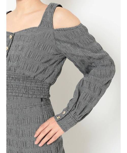 RESEXXY（リゼクシー）の「ギンガムチェッククロップドブラウス【セットアップ着用可能】（シャツ/ブラウス・レディース・ホワイト/ブラック/ベージュ・FREE）」の15枚目の写真