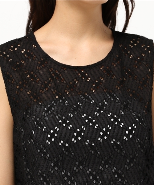 AMERICAN RAG CIE（アメリカンラグシー）の「コットンレースノースリーブブラウス/207-AJI-L151-BU100（シャツ/ブラウス・レディース・ホワイト/ブラック・FREE）」の6枚目の写真