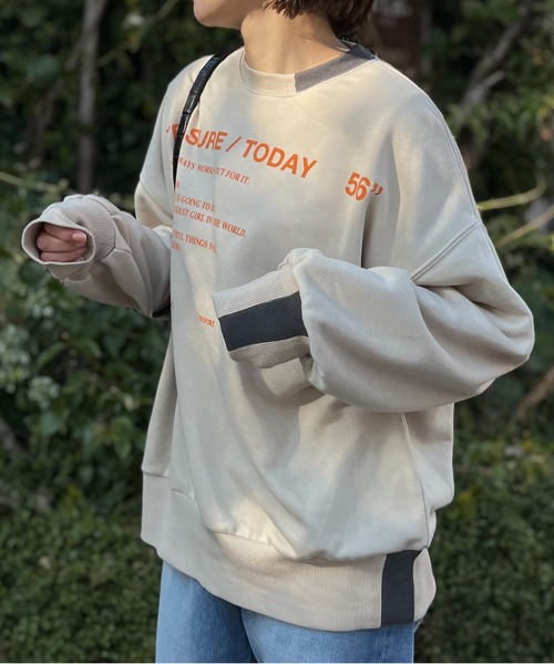 mi via loca（ミヴィアロカ）の「リブ部分配色ロゴスウェット（スウェット・レディース・オフホワイト/ピンク/ライトベージュ・FREE）」の7枚目の写真