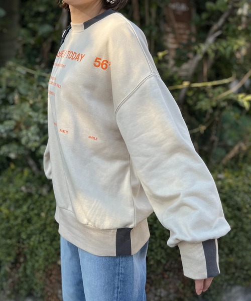 mi via loca（ミヴィアロカ）の「リブ部分配色ロゴスウェット（スウェット・レディース・オフホワイト/ピンク/ライトベージュ・FREE）」の17枚目の写真