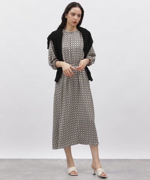 LAKOLE（ラコレ）の「レトロプリントドレス / 188289（ワンピース・レディース・グリーン/ベージュ・MEDIUM/SMALL）」の11枚目の写真