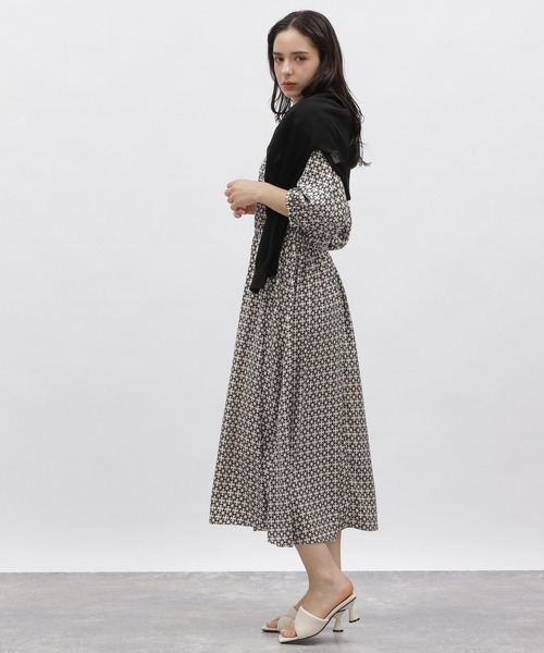 LAKOLE（ラコレ）の「レトロプリントドレス / 188289（ワンピース・レディース・グリーン/ベージュ・MEDIUM/SMALL）」の15枚目の写真