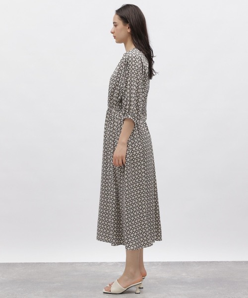 LAKOLE（ラコレ）の「レトロプリントドレス / 188289（ワンピース・レディース・グリーン/ベージュ・MEDIUM/SMALL）」の9枚目の写真