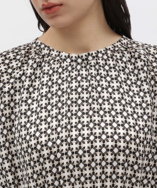 LAKOLE（ラコレ）の「レトロプリントドレス / 188289（ワンピース・レディース・グリーン/ベージュ・MEDIUM/SMALL）」の6枚目の写真