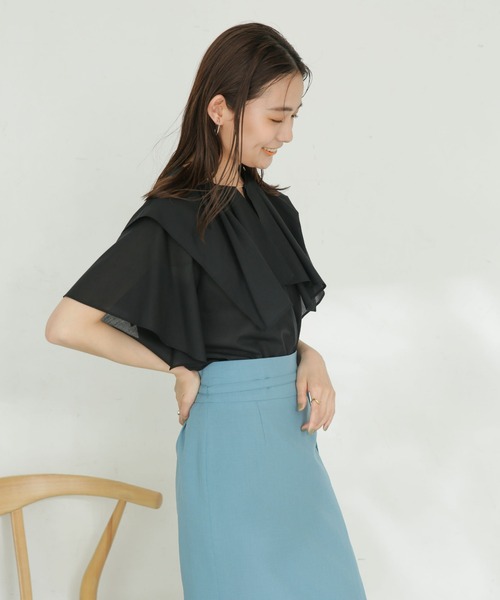 LB.03/レオファインチャーム付きブラウス