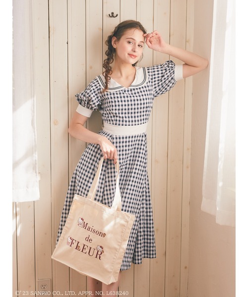 Maison de FLEUR（メゾンドフルール）の「ハローキティ スクエアトート 