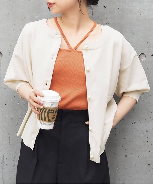 tiptop（ティップトップ）の「【ZOZO限定アイテム】パール釦半袖カーディガン（カーディガン/ボレロ・レディース・ブラック/ホワイト系その他/アイボリー/ライトグリーン/サックスブルー/レッド・FREE）」の8枚目の写真