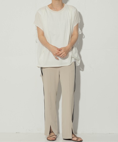 ottilie(オティーリエ)の「tricot tricot ドロストプルオーバー ★(Tシャツ/カットソー・レディース・オフホワイト/ベージュ/イエロー・FREE)」の10枚目の写真
