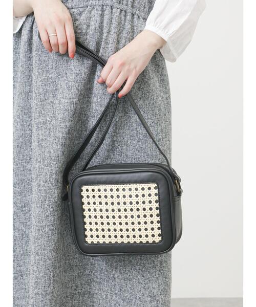 ehka sopo（エヘカソポ）の「カゴメ編みショルダーバッグ（ハンドバッグ・レディース・ベージュ/キャメル/ブラック・ﾌﾘ-）」の4枚目の写真