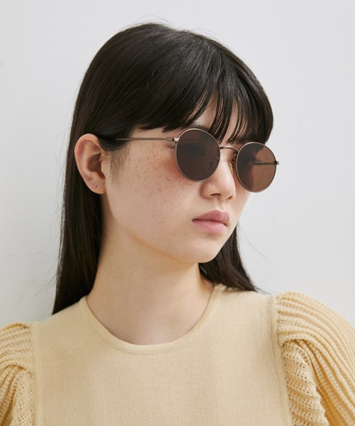 ADAM ET ROPE'（アダムエロペ）の「メタルフレームサングラス（サングラス・レディース・ブラック/ダークブラウン・FREE）」の2枚目の写真