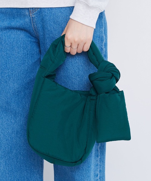 I am I in fact...(アイアムアイインファクト)の「PADDED mini BAG(ハンドバッグ・レディース・ブラック/ホワイト/ピンク/グリーン・FREE)」の3枚目の写真