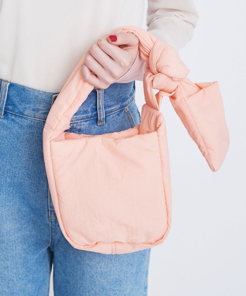 I am I in fact...(アイアムアイインファクト)の「PADDED mini BAG(ハンドバッグ・レディース・ブラック/ホワイト/ピンク/グリーン・FREE)」の18枚目の写真