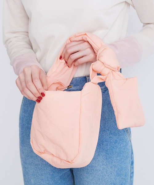 I am I in fact...(アイアムアイインファクト)の「PADDED mini BAG(ハンドバッグ・レディース・ブラック/ホワイト/ピンク/グリーン・FREE)」の19枚目の写真