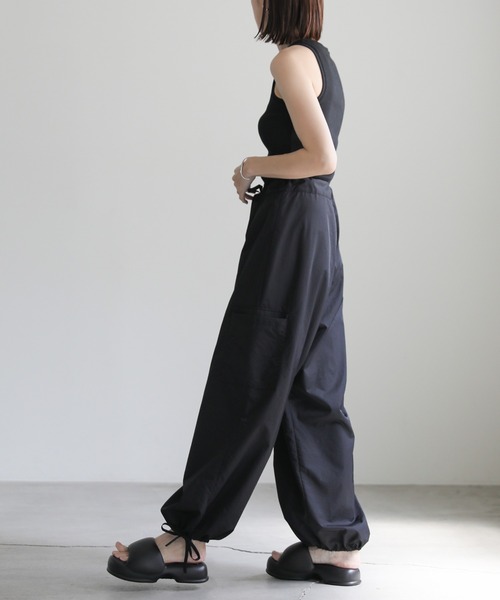 select MOCA（セレクトモカ）の「エアリーボリュームサンダル（サンダル・レディース・ブラック・SMALL/MEDIUM/LARGE）」の20枚目の写真