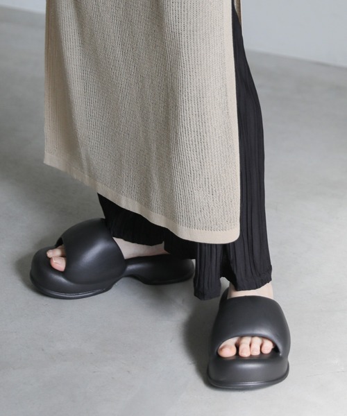 select MOCA（セレクトモカ）の「エアリーボリュームサンダル（サンダル・レディース・ブラック・SMALL/MEDIUM/LARGE）」の22枚目の写真