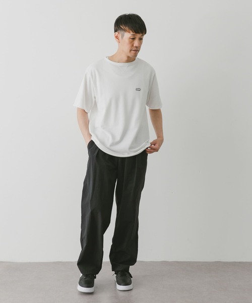 URBAN RESEARCH DOORS(アーバンリサーチドアーズ)の「『吸水速乾』ミニ裏毛ラバーネームショートスリーブTシャツ(Tシャツ/カットソー・メンズ・ブルー/ブラック/グレー系その他/ホワイト・MEDIUM/LARGE)」の9枚目の写真