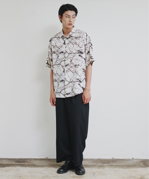 Magine(マージン)の「【SELECT】IR:モノトーン総柄半袖シャツ(シャツ/ブラウス・メンズ・ホワイト/ブラック/ホワイト系その他/ブラック系その他・M/L/XL)」の8枚目の写真