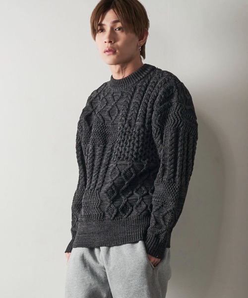 ADPOSION(アドポーション)の「ウォッシャブル クレイジーパターンニット / ケーブルクルーネックニット(ニット/セーター・メンズ・アイボリー/ブラック/ブルー・X-LARGE/LARGE/MEDIUM)」の7枚目の写真
