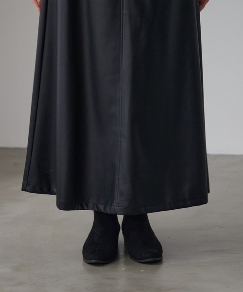 for/c（フォーシー）の「エコレザーフレアスカート【サスティナブル】（スカート・レディース・ブラック・M/L）」の12枚目の写真
