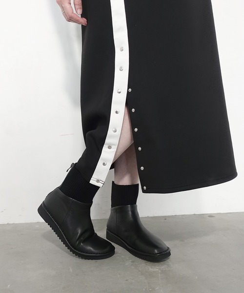 neue diffusion（ノイエディフュージョン）の「バックファスナー付きニットショートブーツ_ND23625（ブーツ・レディース・ブラック/ブラック系その他・23.5cm/24cm/23cm/24.5cm/22.5cm）」の6枚目の写真