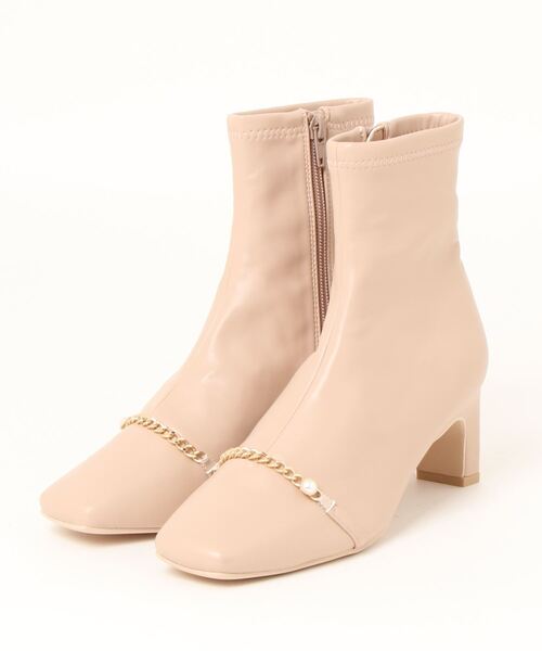Bridget Birkin(ブリジットバーキン)の「【Bridget Birkin】アクセサリーパールチェーンショートブーツ(533025)(ブーツ・レディース・ベージュ/ブラック/アイボリー・L/M/S)」の12枚目の写真