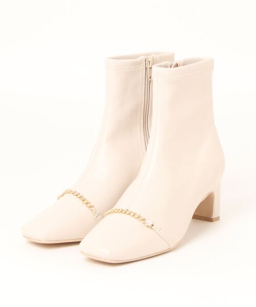 Bridget Birkin(ブリジットバーキン)の「【Bridget Birkin】アクセサリーパールチェーンショートブーツ(533025)(ブーツ・レディース・ベージュ/ブラック/アイボリー・L/M/S)」の13枚目の写真