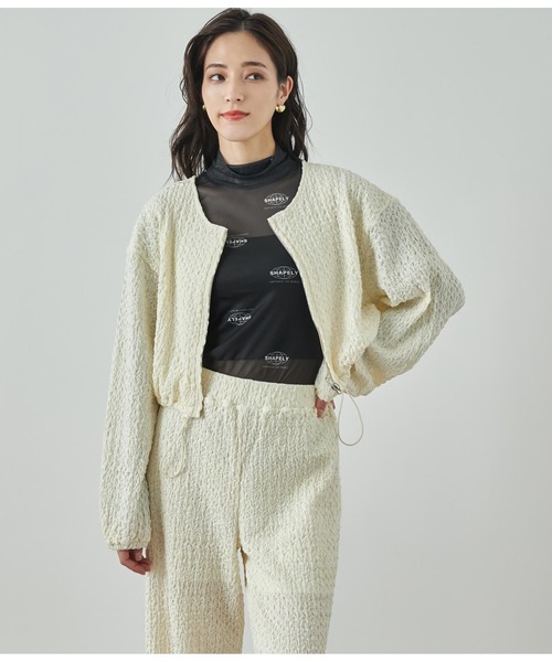 ANAP（アナップ）の「ジャガードカットブルゾン【セットアップ対応】（ブルゾン・レディース・オフホワイト/ブラック・FREE）」の4枚目の写真