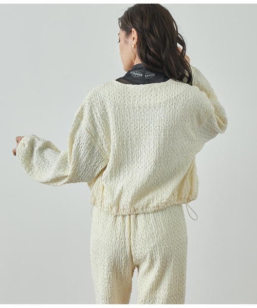 ANAP（アナップ）の「ジャガードカットブルゾン【セットアップ対応】（ブルゾン・レディース・オフホワイト/ブラック・FREE）」の6枚目の写真