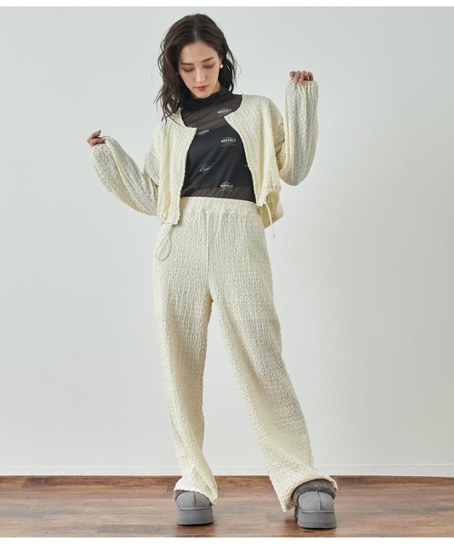 ANAP（アナップ）の「ジャガードカットブルゾン【セットアップ対応】（ブルゾン・レディース・オフホワイト/ブラック・FREE）」の8枚目の写真