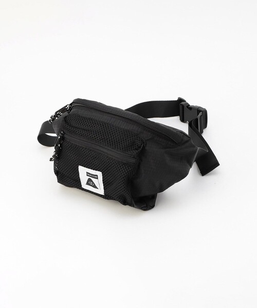POLeR（ポーラー）の「POLeR×FREAK'S STORE/ポーラー×フリークスストア 別注 STUFFABLE FANNY PACK/スタッファブルファニーパック（ショルダーバッグ・レディース・ブラック/グレー・ONE SIZE）」の4枚目の写真