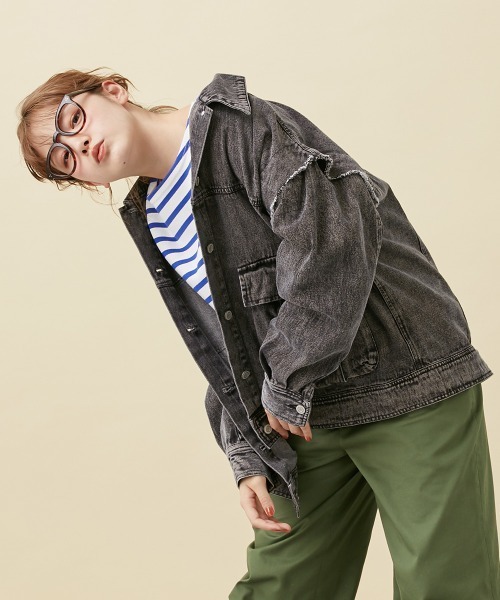 Le temps riche（ルタンリッシュ）の「２ＷＡＹケミカルデニムジャケット ＜Le temps riche＞（デニムジャケット・レディース・ブルー/ブラック・L/M）」の5枚目の写真