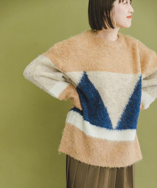 ITEMS URBANRESEARCH（アイテムズ アーバンリサーチ）の「『ユニセックス』ブークレモチーフニット（ニット/セーター・レディース・ブルー/キャメル/チャコールグレー・FREE）」の3枚目の写真