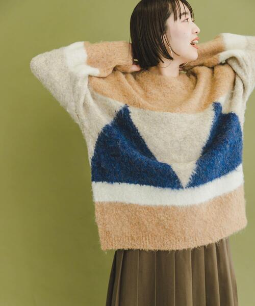 ITEMS URBANRESEARCH（アイテムズ アーバンリサーチ）の「『ユニセックス』ブークレモチーフニット（ニット/セーター・レディース・ブルー/キャメル/チャコールグレー・FREE）」の12枚目の写真