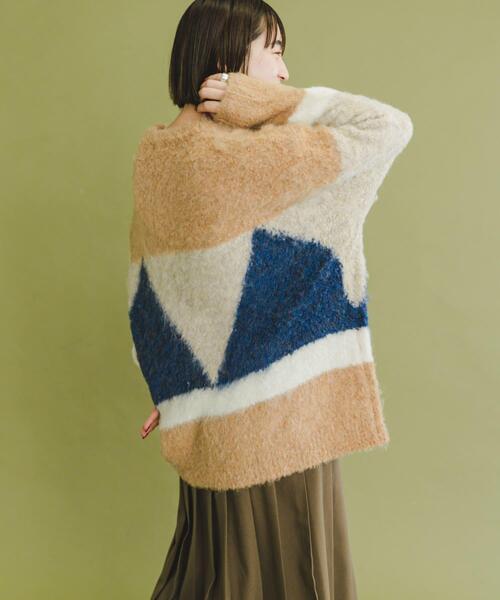 ITEMS URBANRESEARCH（アイテムズ アーバンリサーチ）の「『ユニセックス』ブークレモチーフニット（ニット/セーター・レディース・ブルー/キャメル/チャコールグレー・FREE）」の14枚目の写真