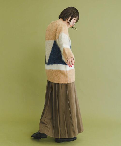 ITEMS URBANRESEARCH（アイテムズ アーバンリサーチ）の「『ユニセックス』ブークレモチーフニット（ニット/セーター・レディース・ブルー/キャメル/チャコールグレー・FREE）」の16枚目の写真