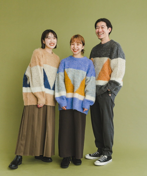 ITEMS URBANRESEARCH（アイテムズ アーバンリサーチ）の「『ユニセックス』ブークレモチーフニット（ニット/セーター・レディース・ブルー/キャメル/チャコールグレー・FREE）」の7枚目の写真