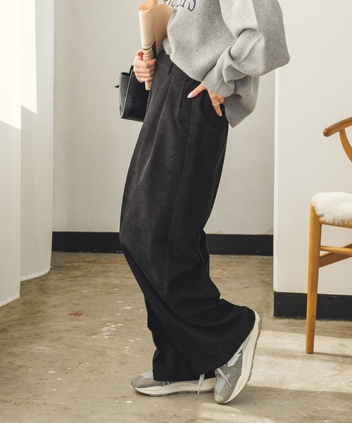 hunch（ハンチ）の「細コールタックパンツ（その他パンツ・レディース・ライトイエロー/ブラック/オフホワイト・FREE）」の13枚目の写真